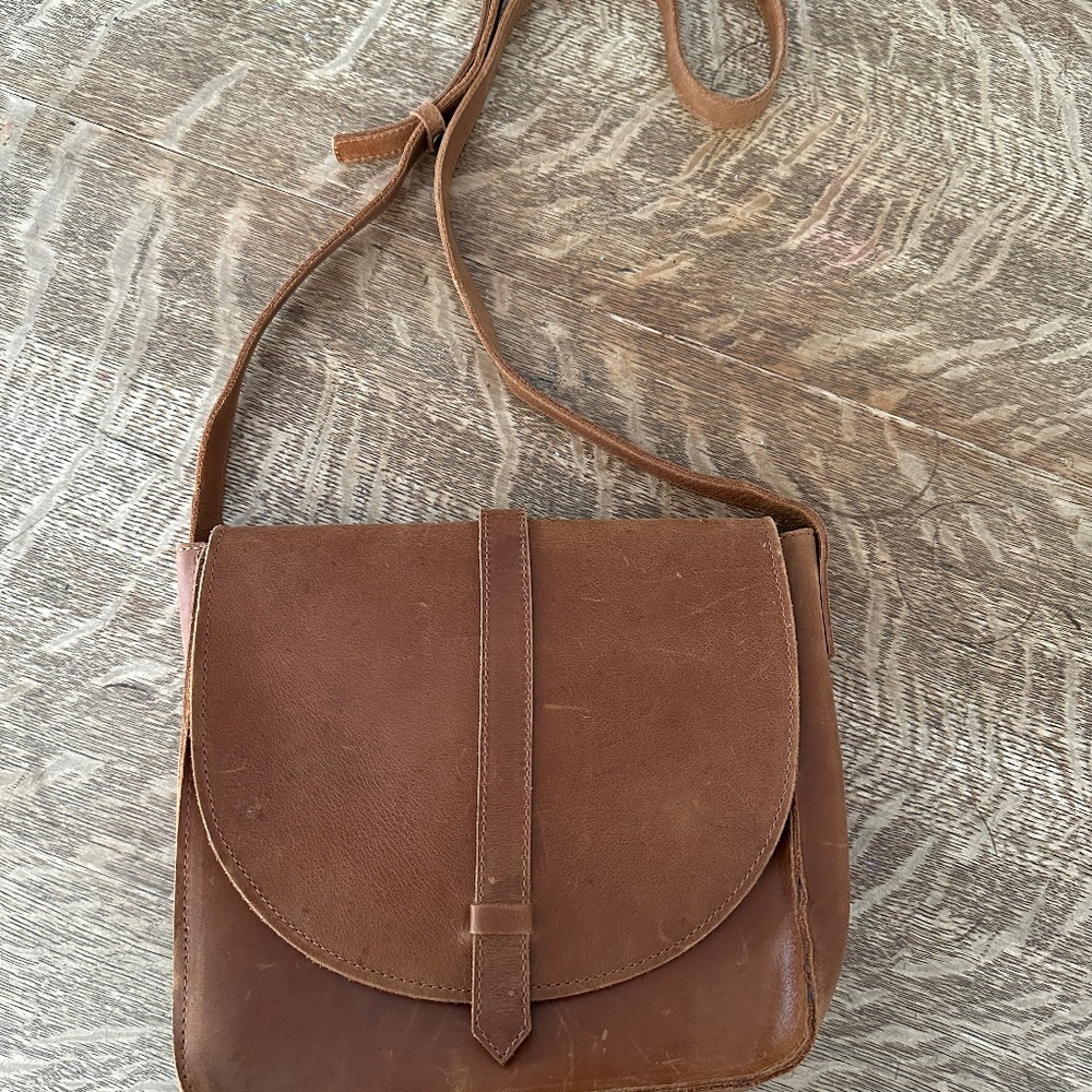 Able Cross Body